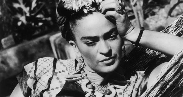 2. How did Frida Kahlo die?